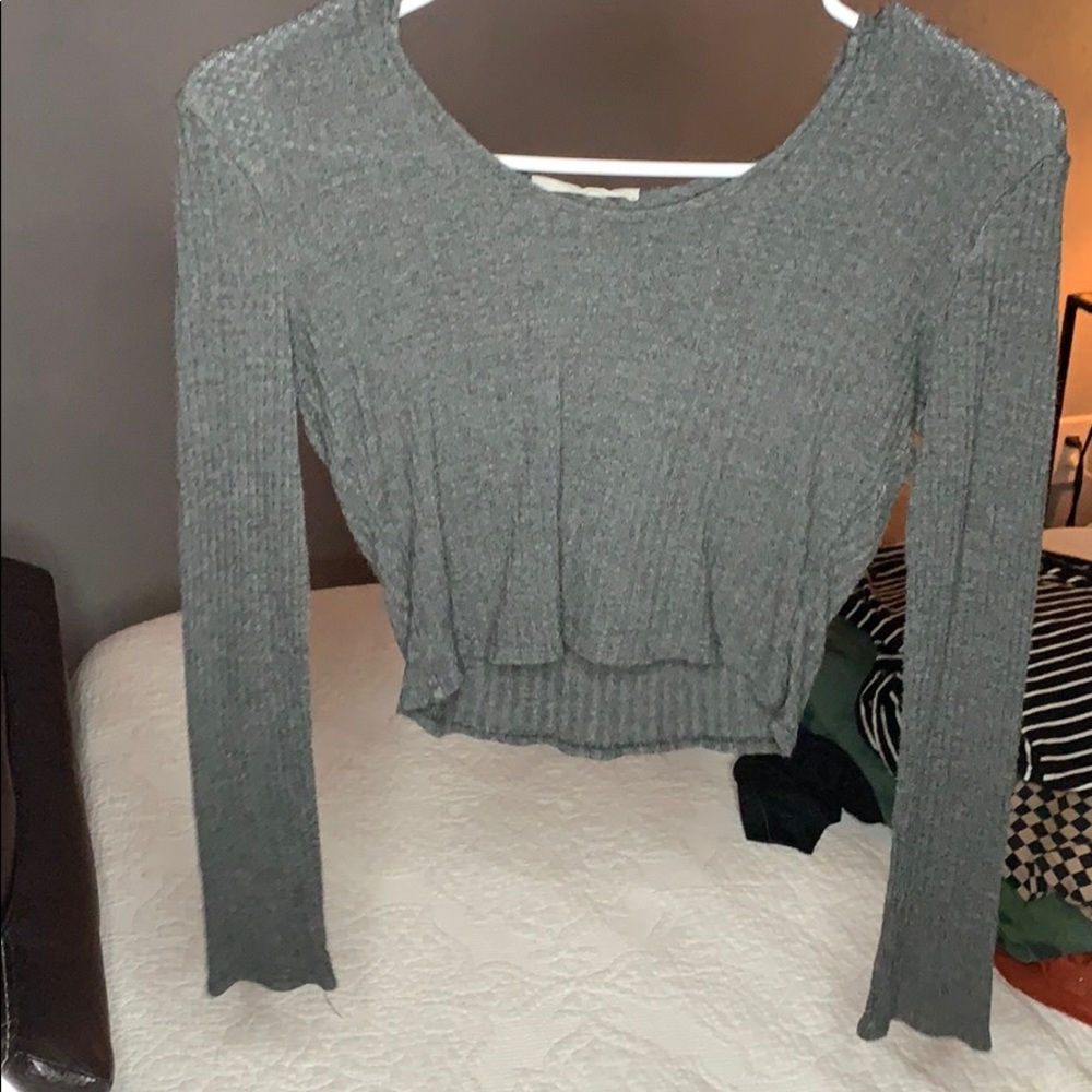 Grey sweater crop